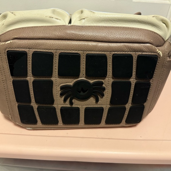 Itzy Ritzy Taupe and Cream Diaper Bag with Tassle and Changing Pad - Picture 6 of 8